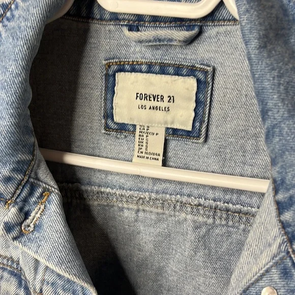 Jean jacket - Picture 2 of 3